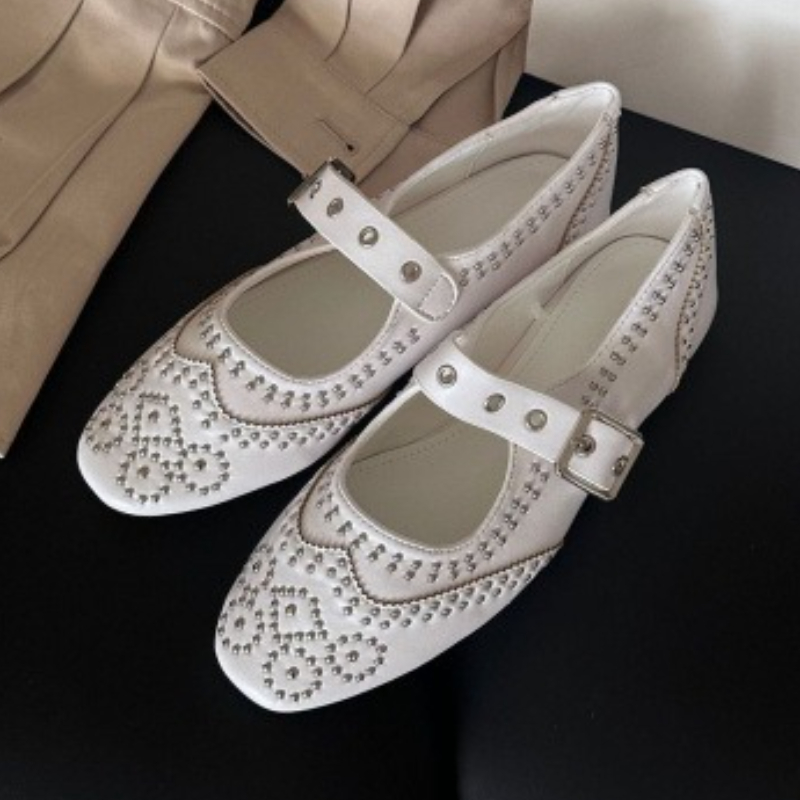 Women Shoes Brand - Retro Niet Schnalle Design Wohnungen Frauen
