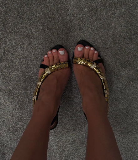 Gold Chain Sandal - Sexy Ledersandalen mit goldener Metallkette für