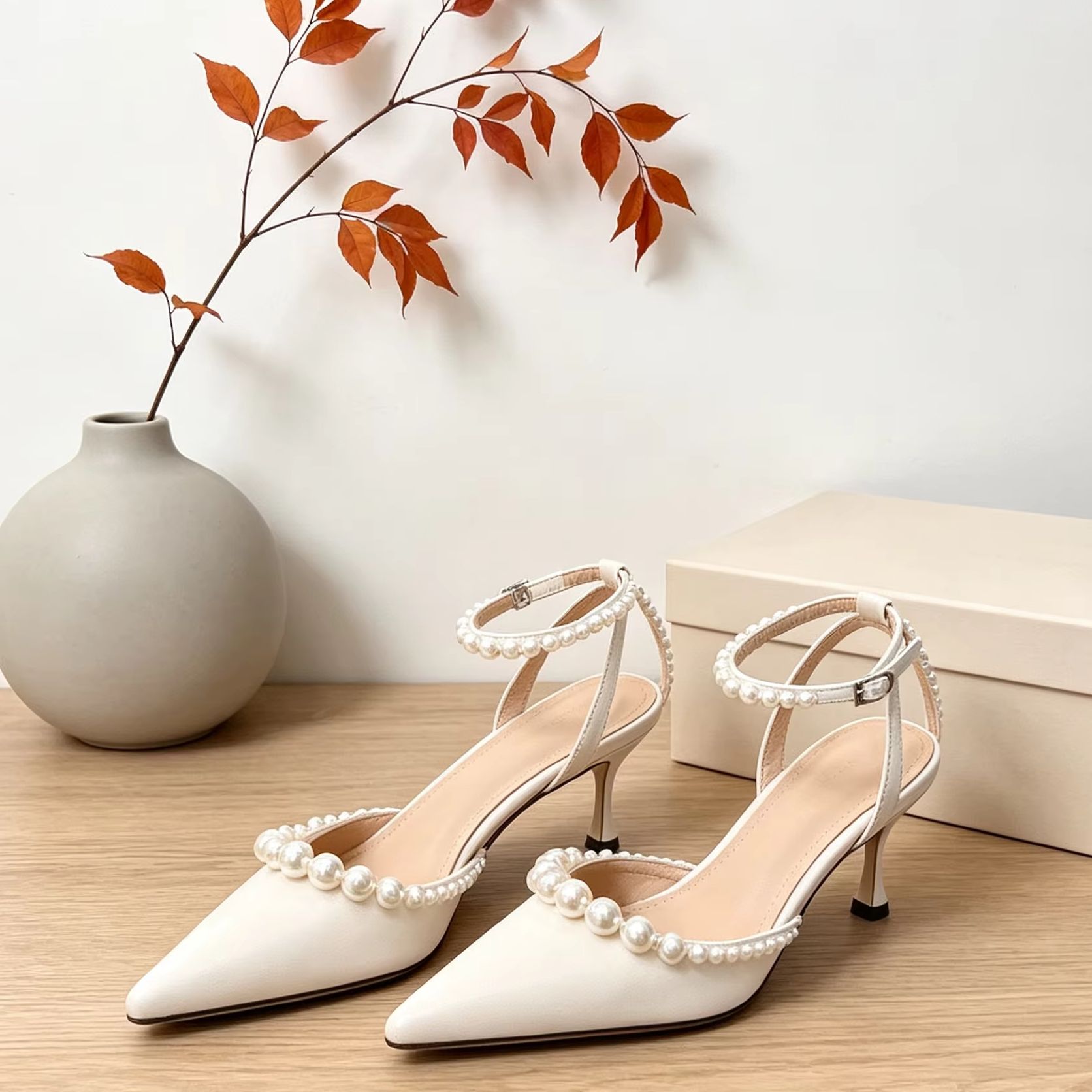 Women'S Shoes Kitten Heels - Damen Weiße Leder Spitze Kitten-Heel Pumps