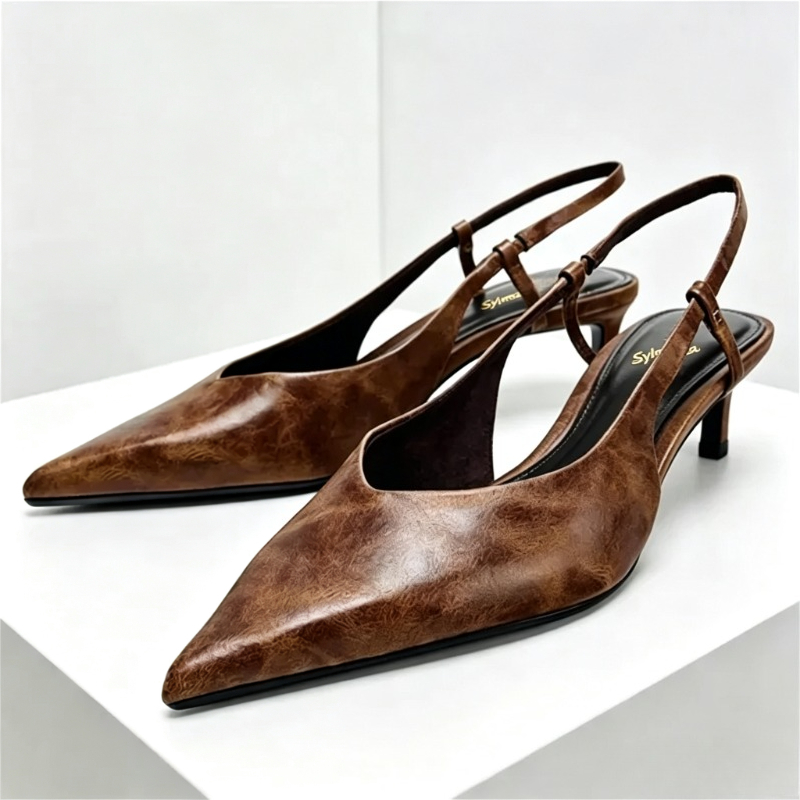 Women Shoes Brown Colour - Retro Braun Kitten Heel Designer Pumps