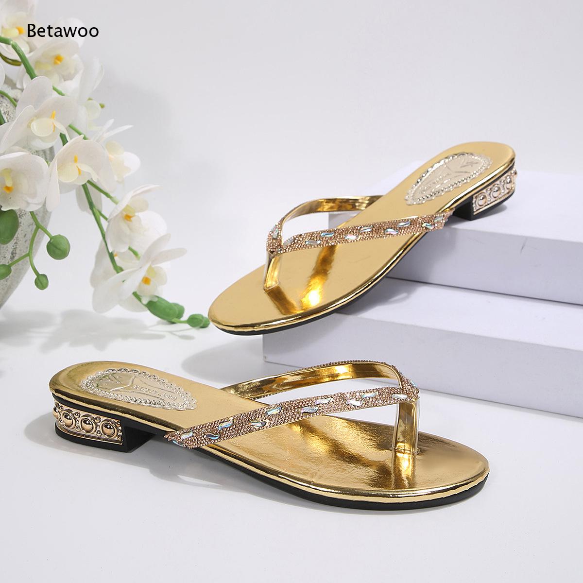Strassbesetzte Low-Heel-Sandal – Gold Chain Sandal Bewertung und Preis