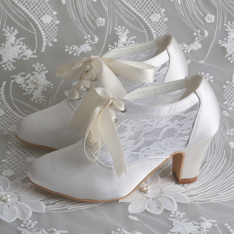 Maßgeschneiderte Brautschuhe m – Ribbon Tie Heel Bewertung und Preis
