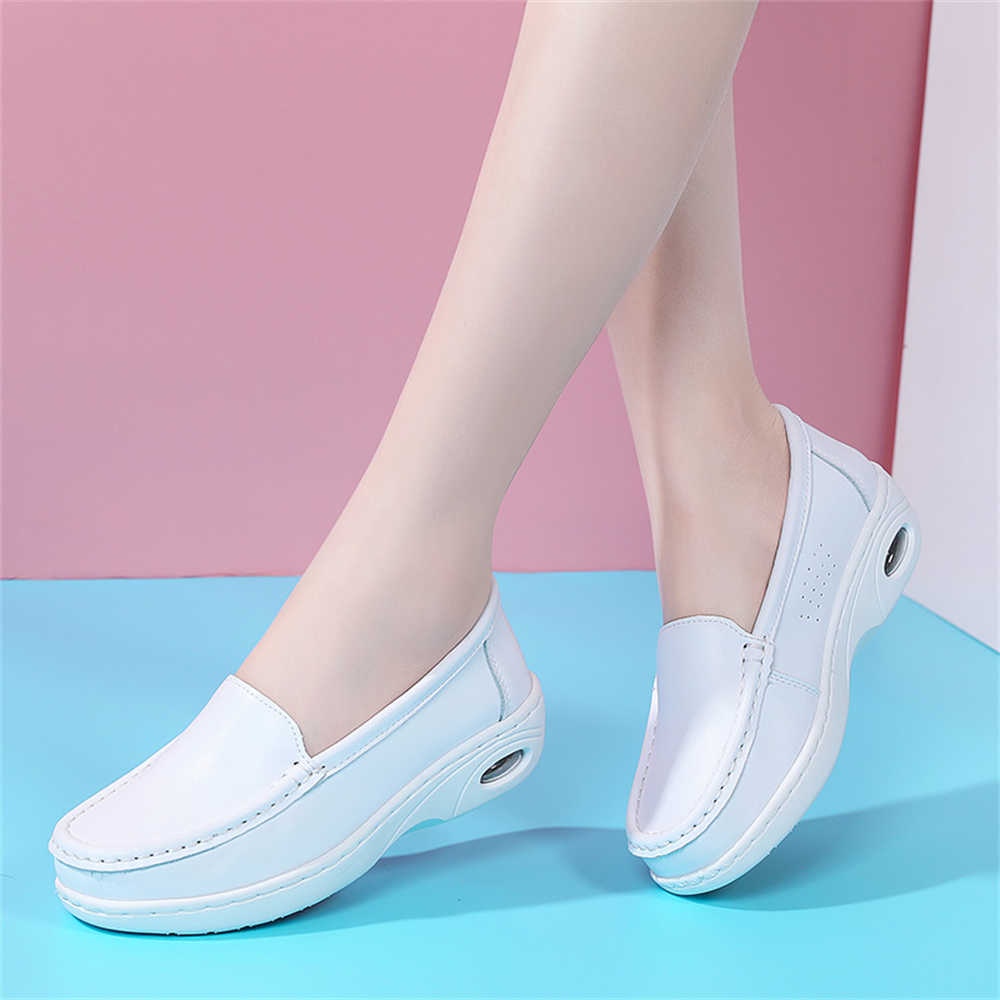 Chunky White Sole Heel Schuhe  – Women Shoes Types Bewertung und Preis