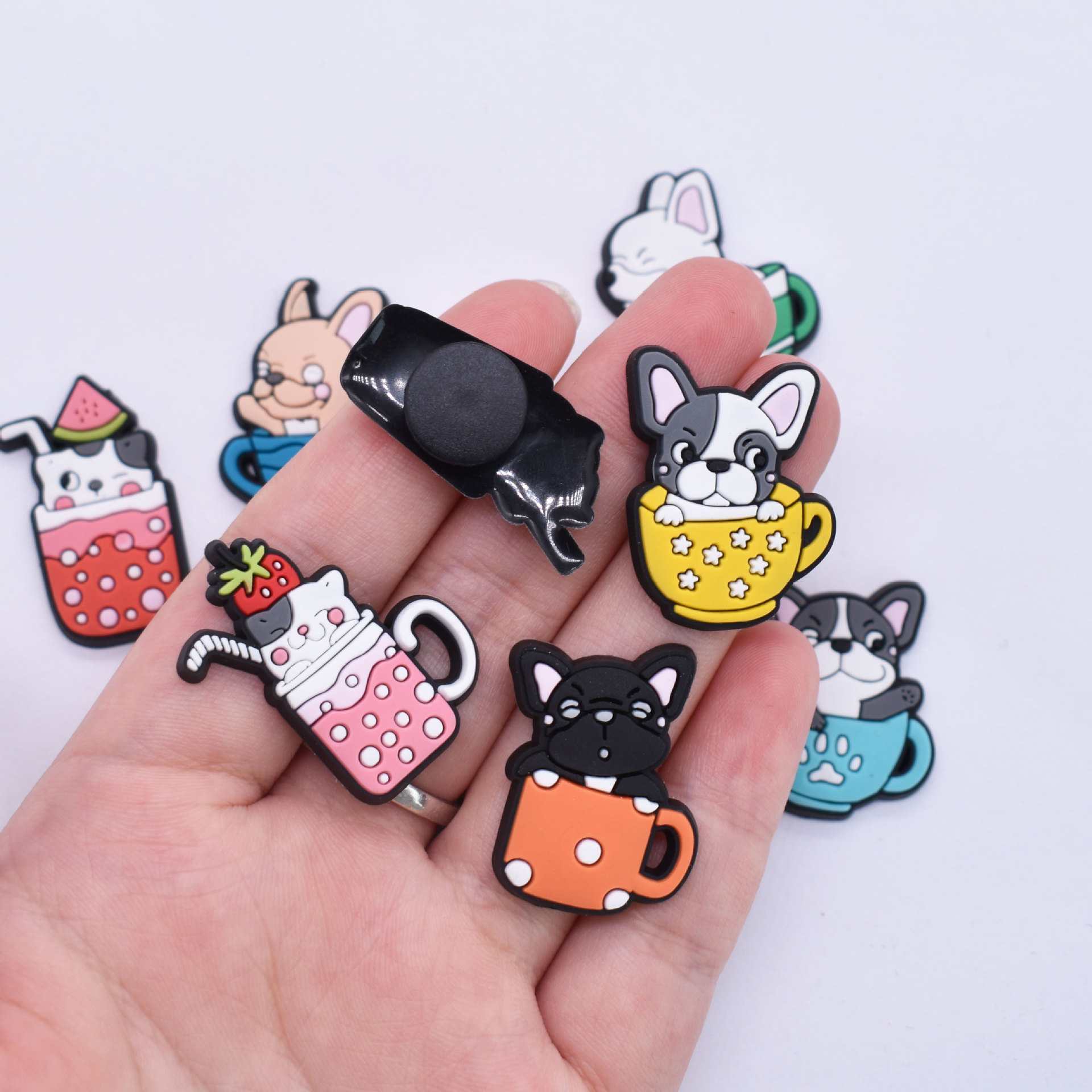 Neuheiten Cup Dog Schuh Charms – Croc Style Clog Bewertung und Preis