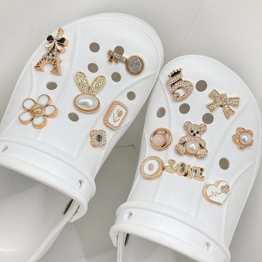 14-teiliges Set mit funkelnden – Croc Style Clog Bewertung und Preis